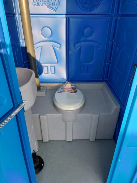 Туалетная кабина «Стандарт КК Люкс» с пластиковым поддоном 